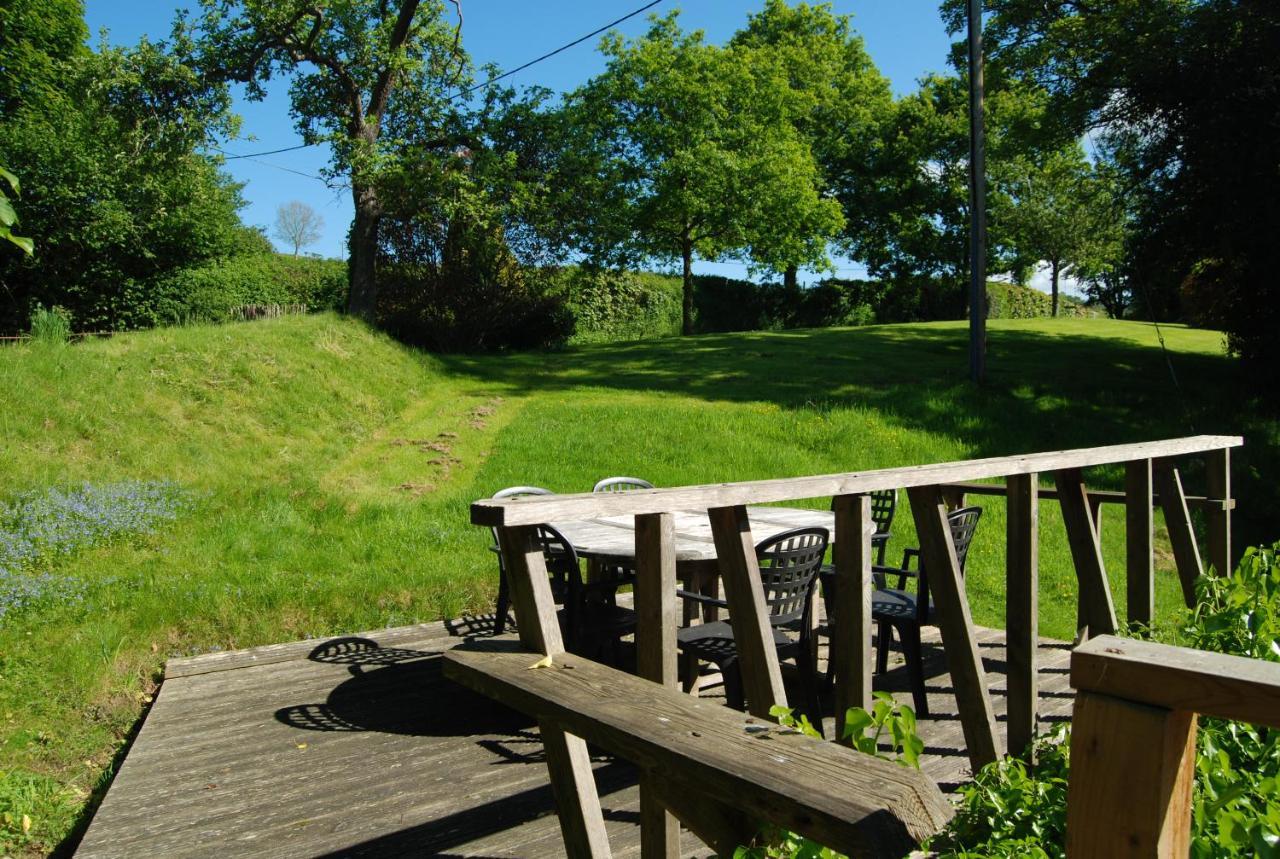 Glanhenwye Courtyard Holiday home *